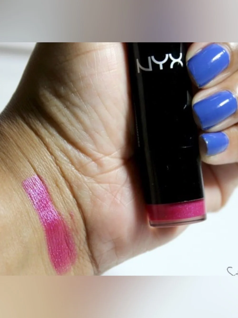 NYX round creamy